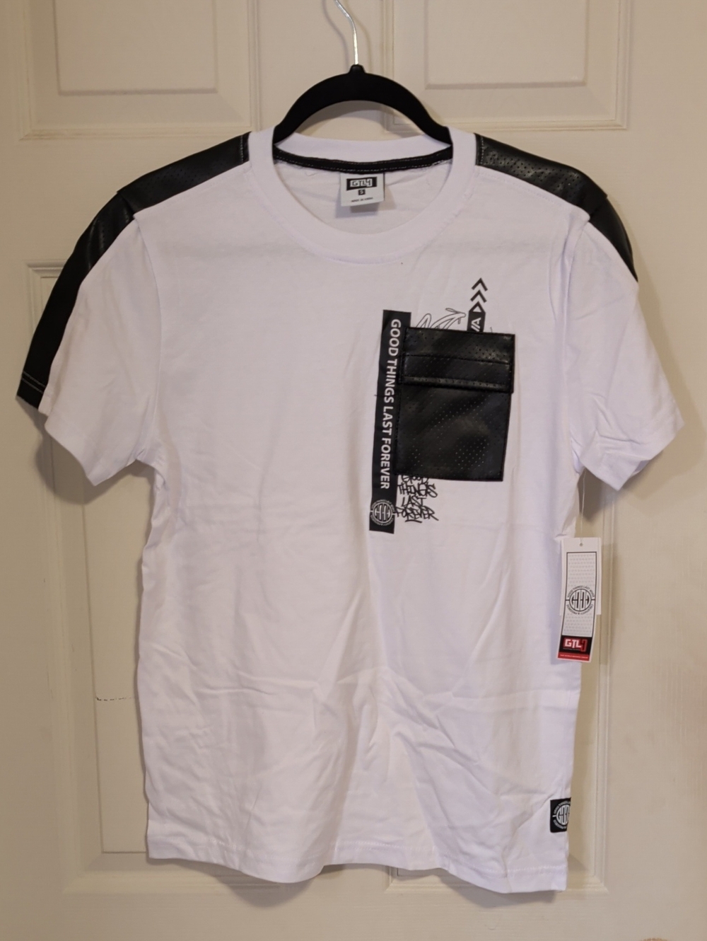 NWT Men's GTL4 "Good Things Last Forever" White pocket t-shirt Size Small
